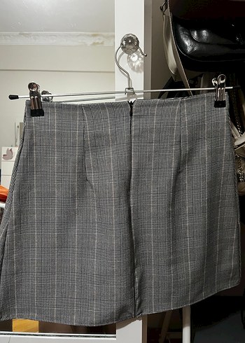 Kemer Detaylı Gri Ekose Mini Etek - Görsel 4