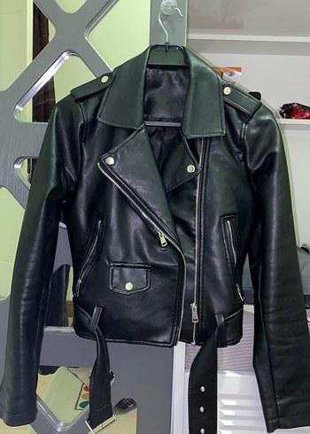 Kadın Siyah Deri Biker Ceket