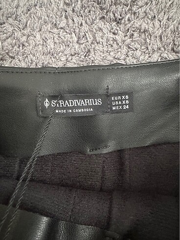 Stradivarius Deri etek stradivarius