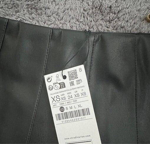 xs Beden Deri etek stradivarius