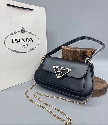 Prada çanta
