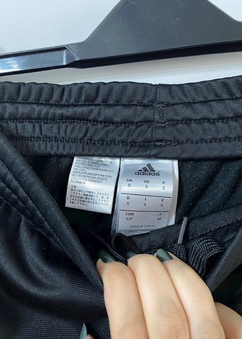 s Beden Adidas eşofman