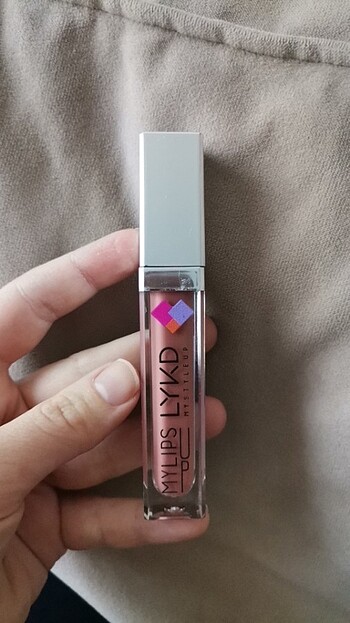 Lykd lip gloss 622 strawberry