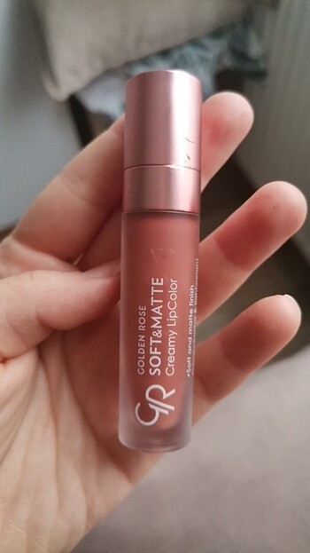 Golden rose soft matte creamy lip color 118