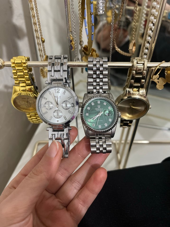 Zincir Detaylı Kadın Klasik Saat - Altın - Görsel 5