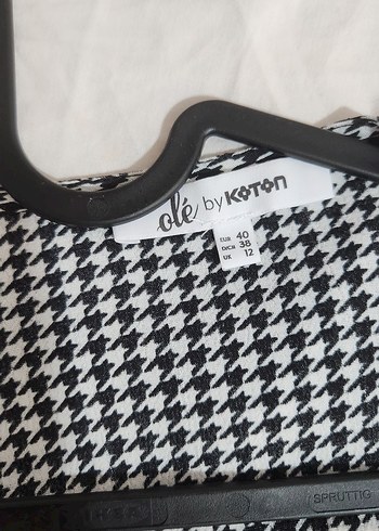 Koton Bağlamalı Ön Detaylı Siyah Bluz - Görsel 8