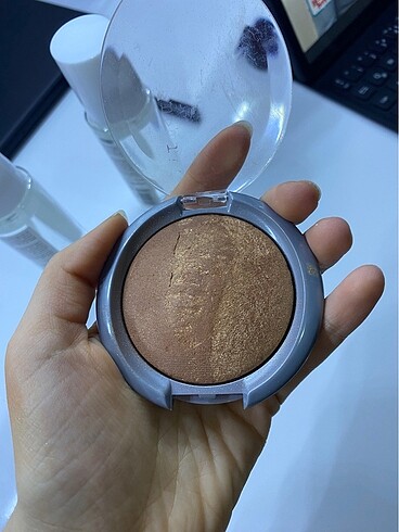 Beden Renk Bronzer