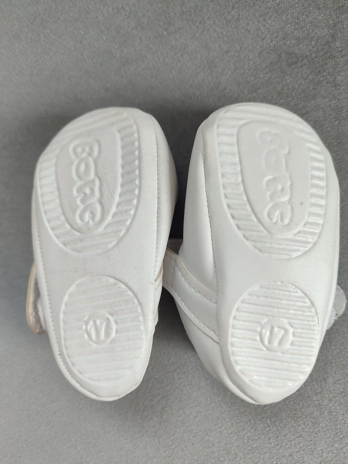 Kız Çocuk Beyaz Boncuklu Ayakkabı - Görsel 3