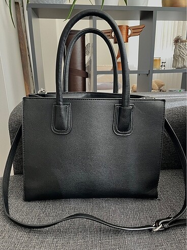 Beden Stradivarius Siyah Tote Çanta