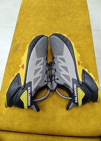 42.5 Beden Orijinal salomon goratex 42.5 numara