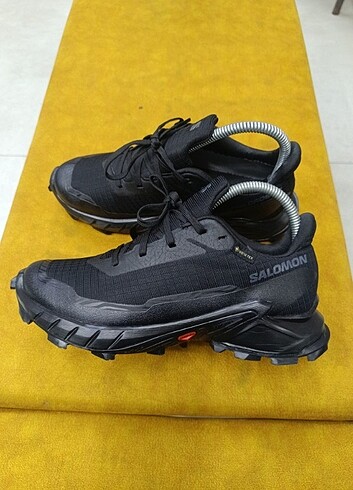Orijinal salomon goratex 37 numara 