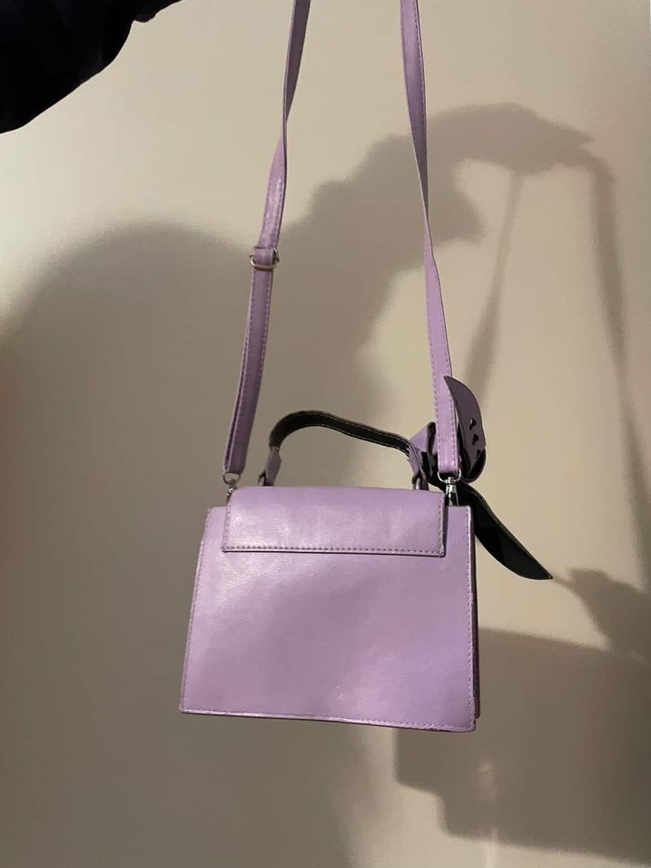 Mor Deri Kadın Çanta Kalpli Tokalı - Görsel 2