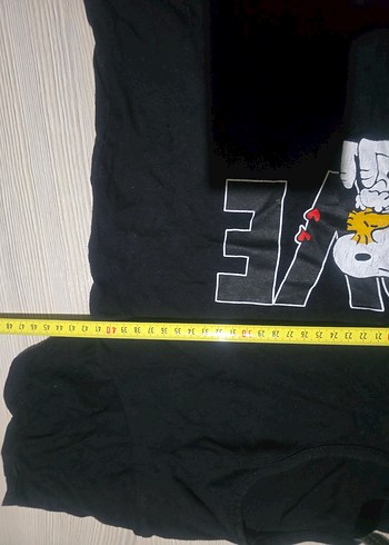 Renkli Baskılı Siyah Tişört - Görsel 4