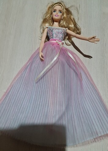 Barbie oyuncak Bebek