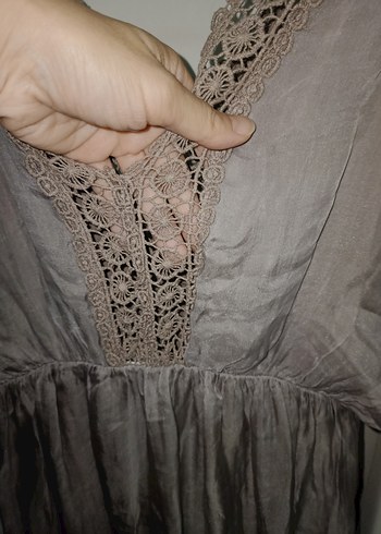 V Yaka Kısa Kollu Uzun Elbise - Görsel 5