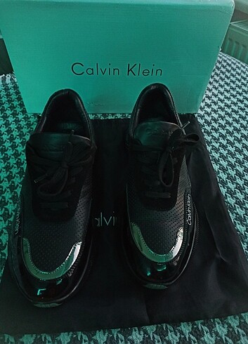 Calvin Klein orijinal hiç kullanılmamış