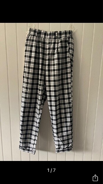 Bershka kare pantolon