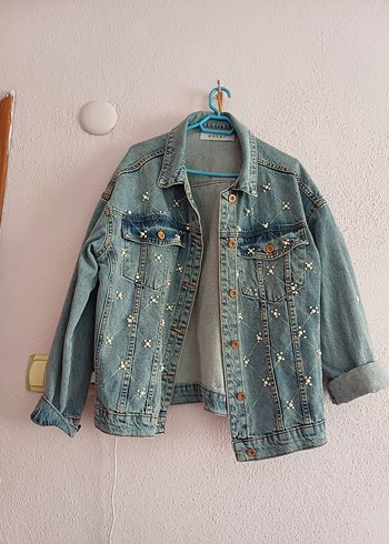 Nakış Detaylı Düğmeli Kadın Kot Ceket 1kere giyildi geniş kalip