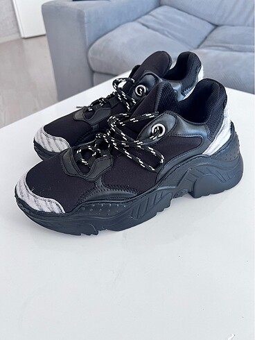 İpekyol sneaker ayakkabı