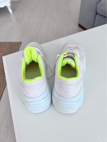 40 Beden Hotiç sneaker ayakkabı