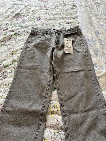 42 Beden Stradivarius d96 jean