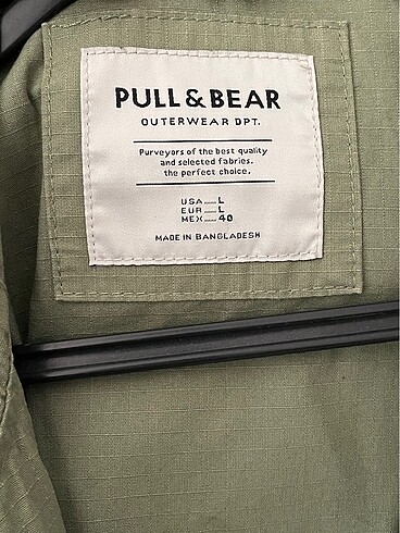 l Beden Pull&Bear Yağmurluk