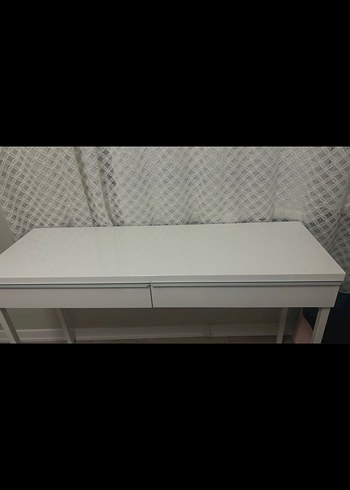  Beden Renk BESTÅ BURS Parlak Beyaz Çalışma Masası 120x40 cm