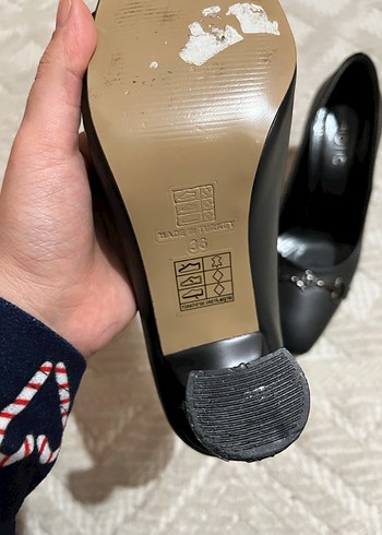 Siyah Klasik Kadın Topuklu Ayakkabı - Görsel 3