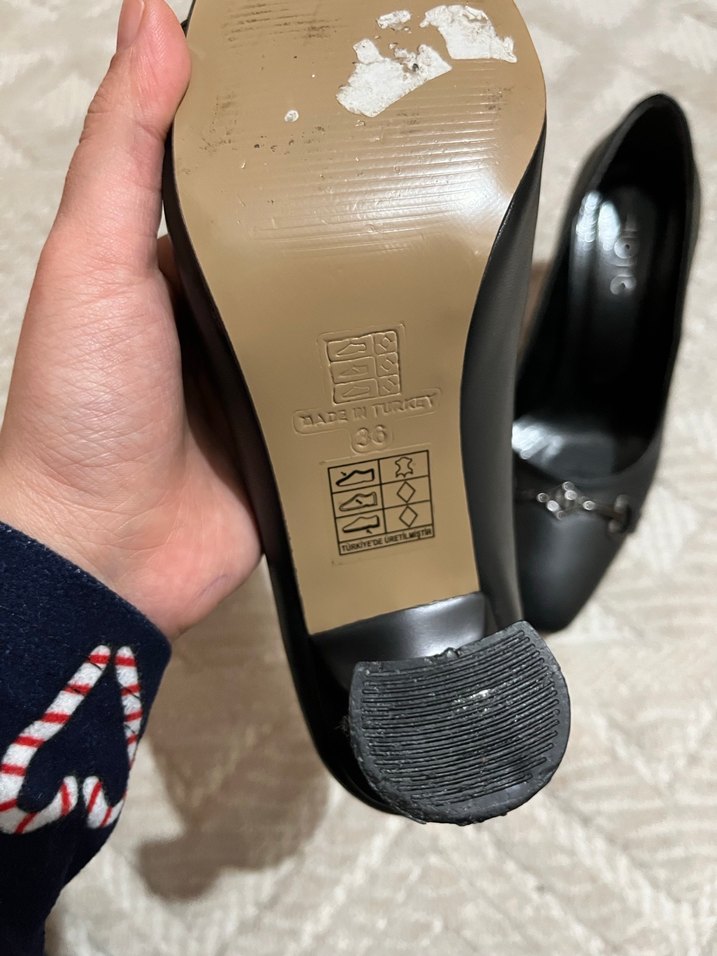 Siyah Klasik Kadın Topuklu Ayakkabı - Görsel 3