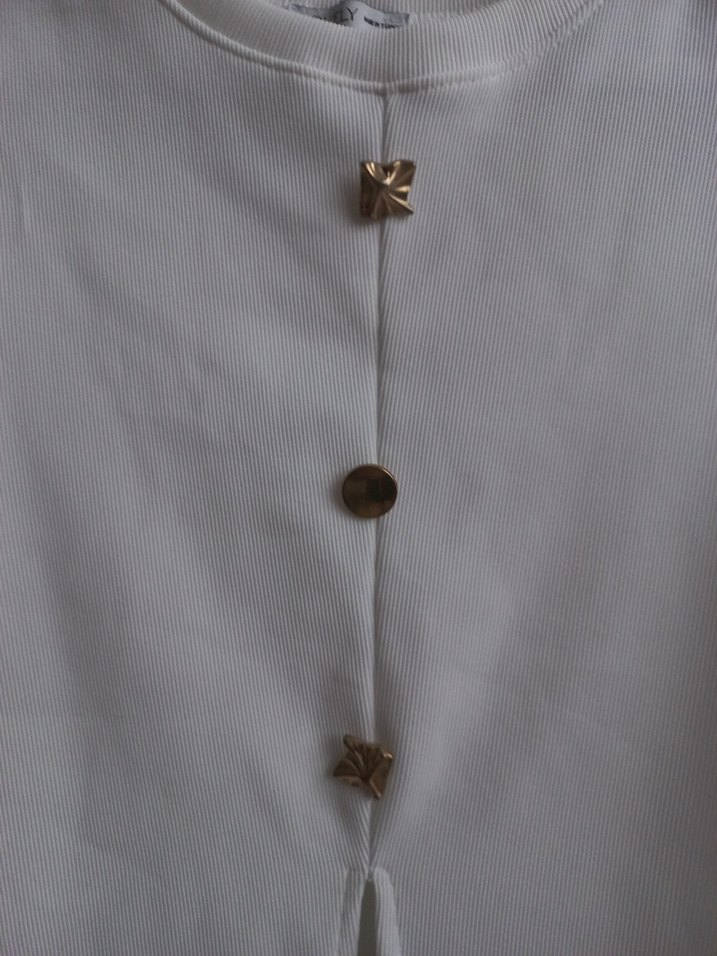 Düğmeli Beyaz Kadın Body - Görsel 2