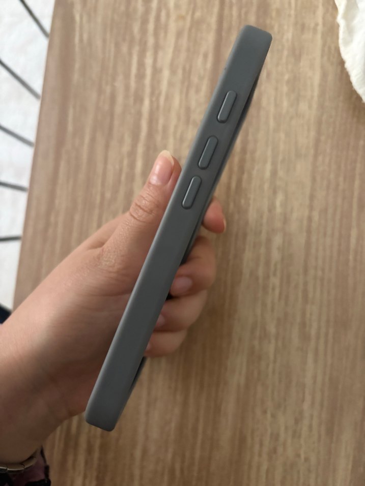 İPhone 16 Gri magsafe Telefon Kılıfı - Görsel 4