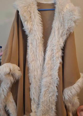 Uzun Kahverengi Kürklü Bohem Kadın Panço - Görsel 2