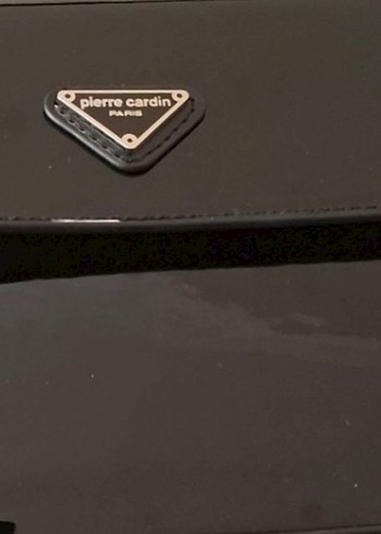 Parlak Siyah Deri Kadın Çantası PİERRE CARDİN 1 kez kullanıldı - Görsel 2