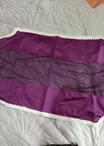 Mor Nakışlı Parlak Masa Örtüsü- runner - Görsel 3