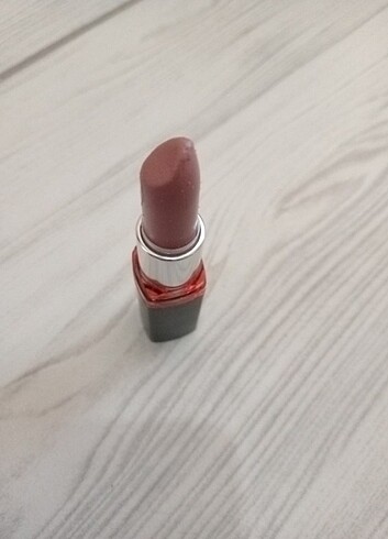 Maybelline M304 Numara Ruj