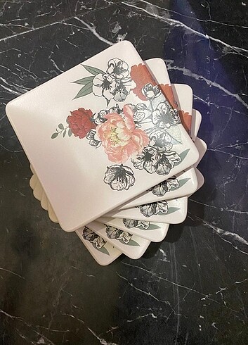 Beden Kare tatlı ve pasta tabağı