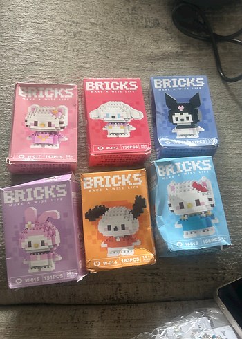 Pastel Renkli Karakter Lego Setleri