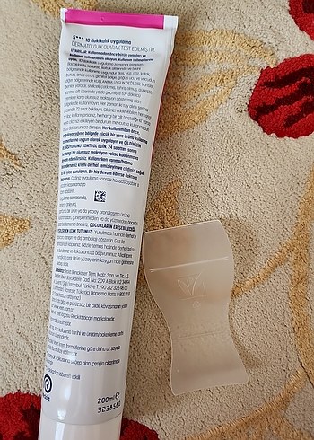 Diğer Veet Pure Ağda Kremi Hassas Ciltler İçin