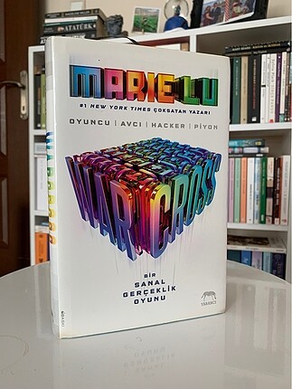 Marie Lu Warcross