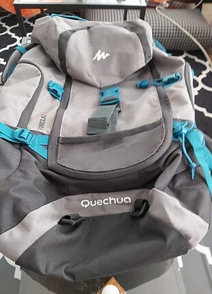 Quechua sırt çantası 50 lt