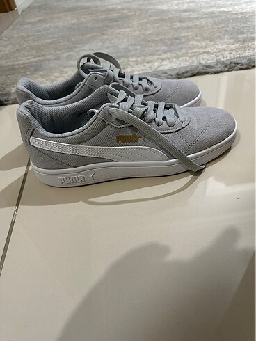 Gri gold Puma