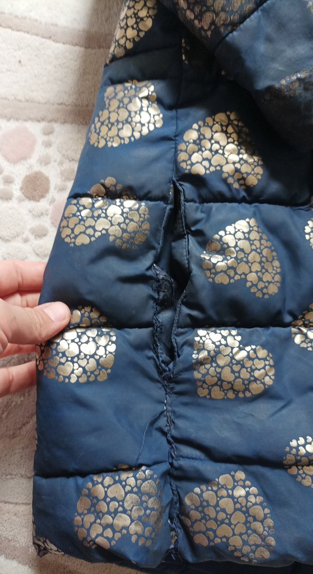 Kız Çocuk Lacivert Desenli Kapüşonlu Kaban - Görsel 3