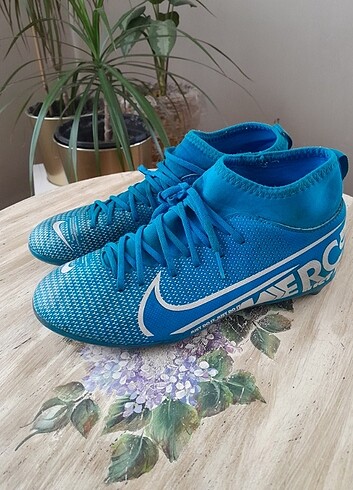 37 Beden Nike Krampon 