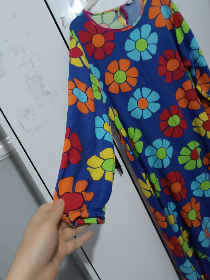 Çiçek Desenli Renkli Uzun Kadın Elbise - Görsel 3