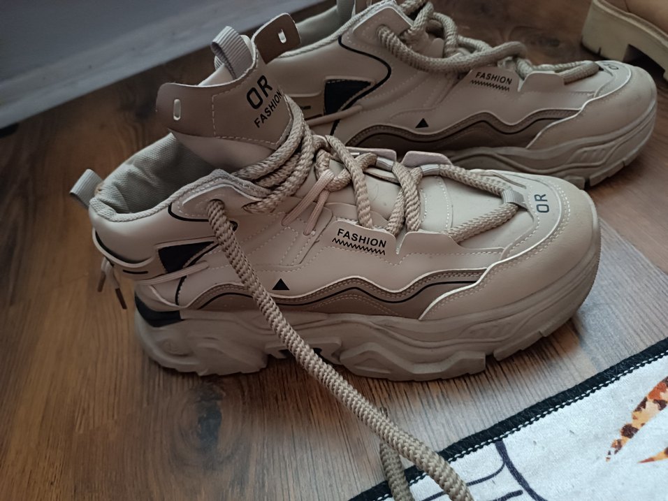 Bej Düz Renk Bağcıklı Spor Ayakkabı - Görsel 3