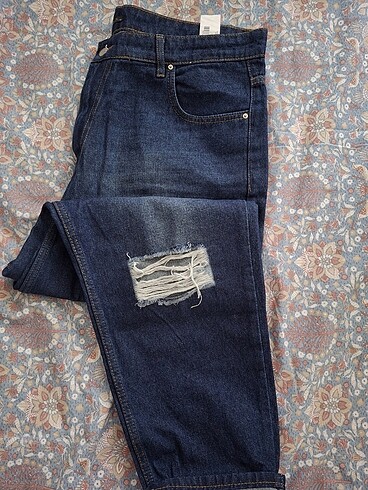 Yırtık jeans