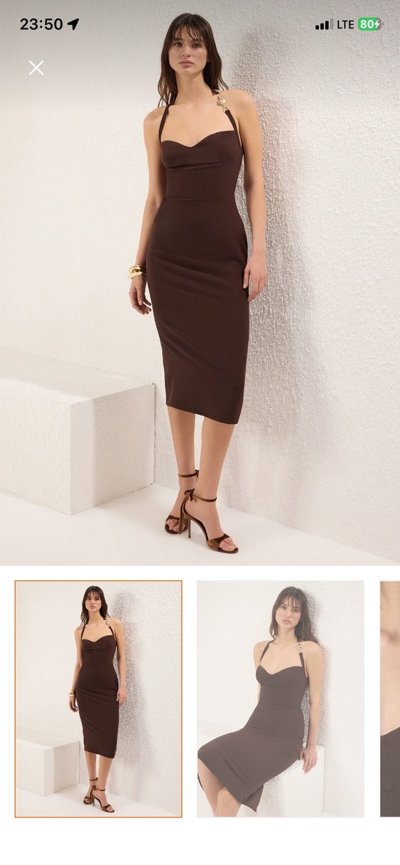 Kahverengi Aksesuar Detaylı Gece Elbisesi - Görsel 2