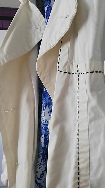 l Beden beyaz Renk Desigual marka trenchcoat