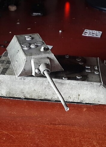 Beden kağıt tank maket