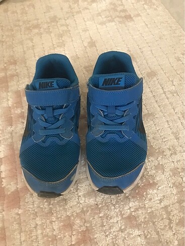 Nike çocuk spor ayakkabısı